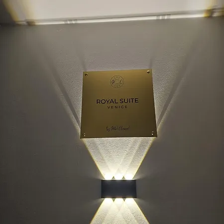 Апартаменты Royal Venice *